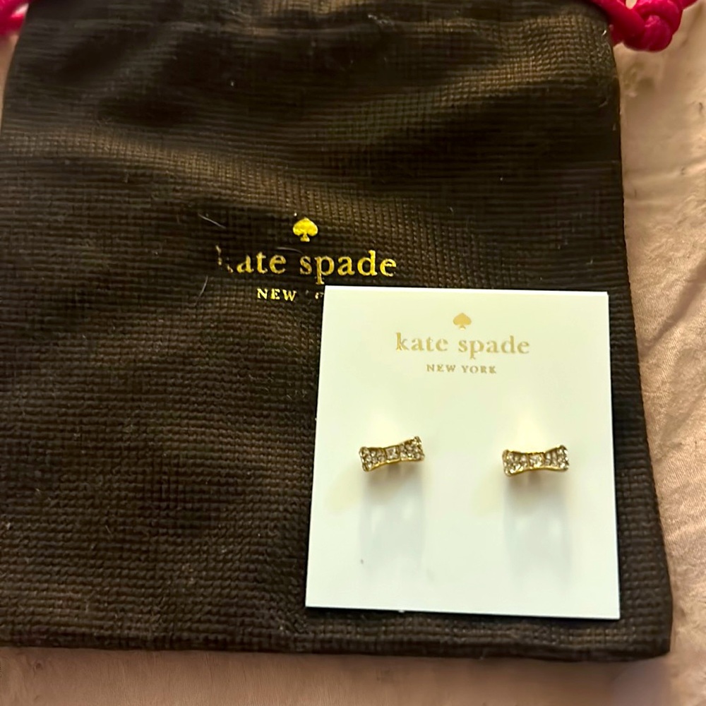 Kate Spade Bow Sparkly Ready Set Bow earrings!!!!! 💎 Pave the Way.